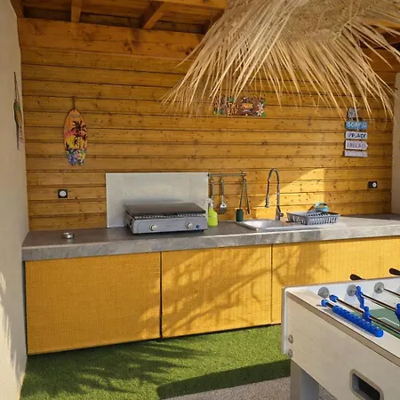 فيلة Piscine Chauffee Babyfoot Petanque Ping-pong *