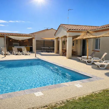 Piscine Chauffee Babyfoot Petanque Ping-pong Vila Bon-Encontre